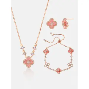 four-leaf clover bracelet set, stylish Christmas Mother's Day present, stylish jewelry set, perfect gift for girlfriend
