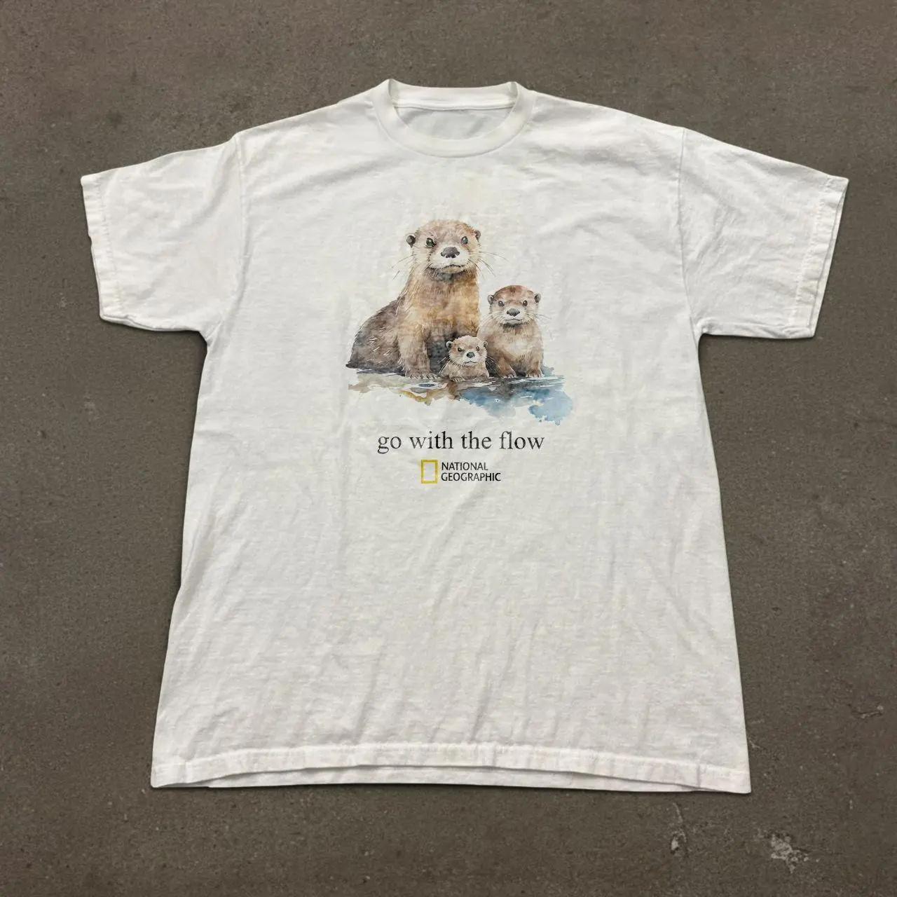 Gildan Men's and Women's T-shirt, Vintage National Geographic Wildlife Otter T-Shirt, Animal tee, Y2k Unisex Graphic Tees Gothic Grunge Emo Scene Amity Affliction Style Clothes Menswear Womenswear Streetwear
