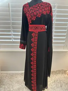 Fetoon Thobe - Embrodiered Women's Thobe