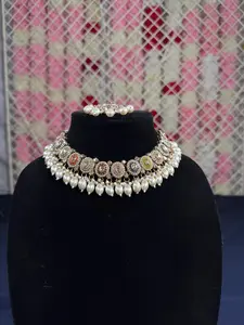 Ruqaira Necklace Set
