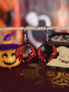 Halloween Party Earrings, Dark Bat Pendant Dangle Earrings, Gothic Style Jewelry for Women, Jewelry Design, Unique Bat Motif, Perfect for Halloween Parties