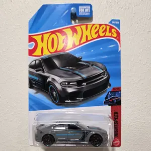 Hot Wheels '20 Dodge Charger Hellcat
