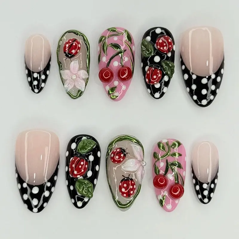 Cute French Polka Dot Ladybug Flower Nails Art, Nail Art Designs, Nail Art Supplies, Diy Fake Nails, Reusable Fake Nails Set, Press On Nails, Removable False Nails, Medium Ballerina Shape, 30 Pieces, Suitable for Women and Girls