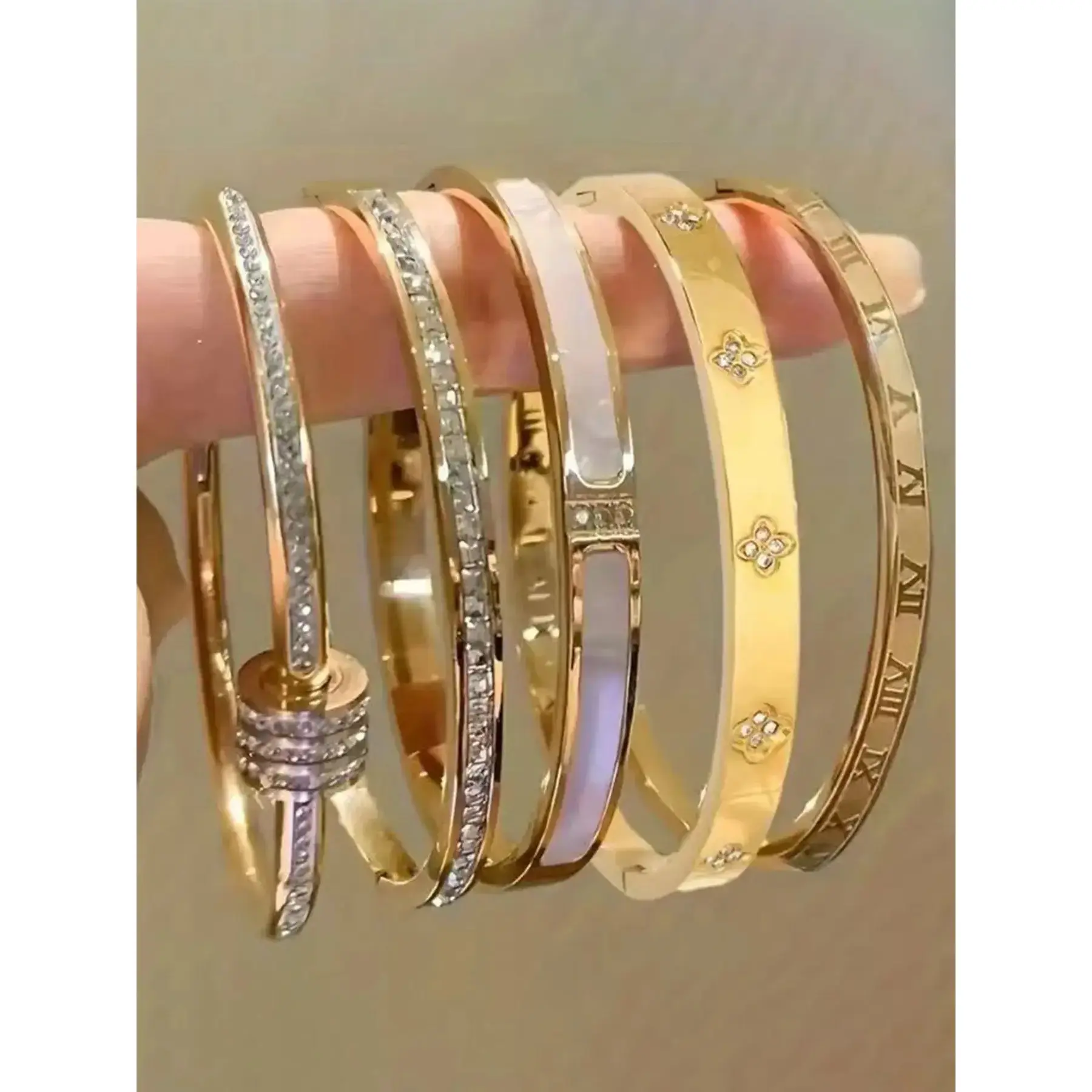 5-Piece Wateroof Titanium Steel Layered Bracelet Set, Rhinestone Star Design, Unisex Stackable Elegant Jewelry, Durable Daily Wear Accessories