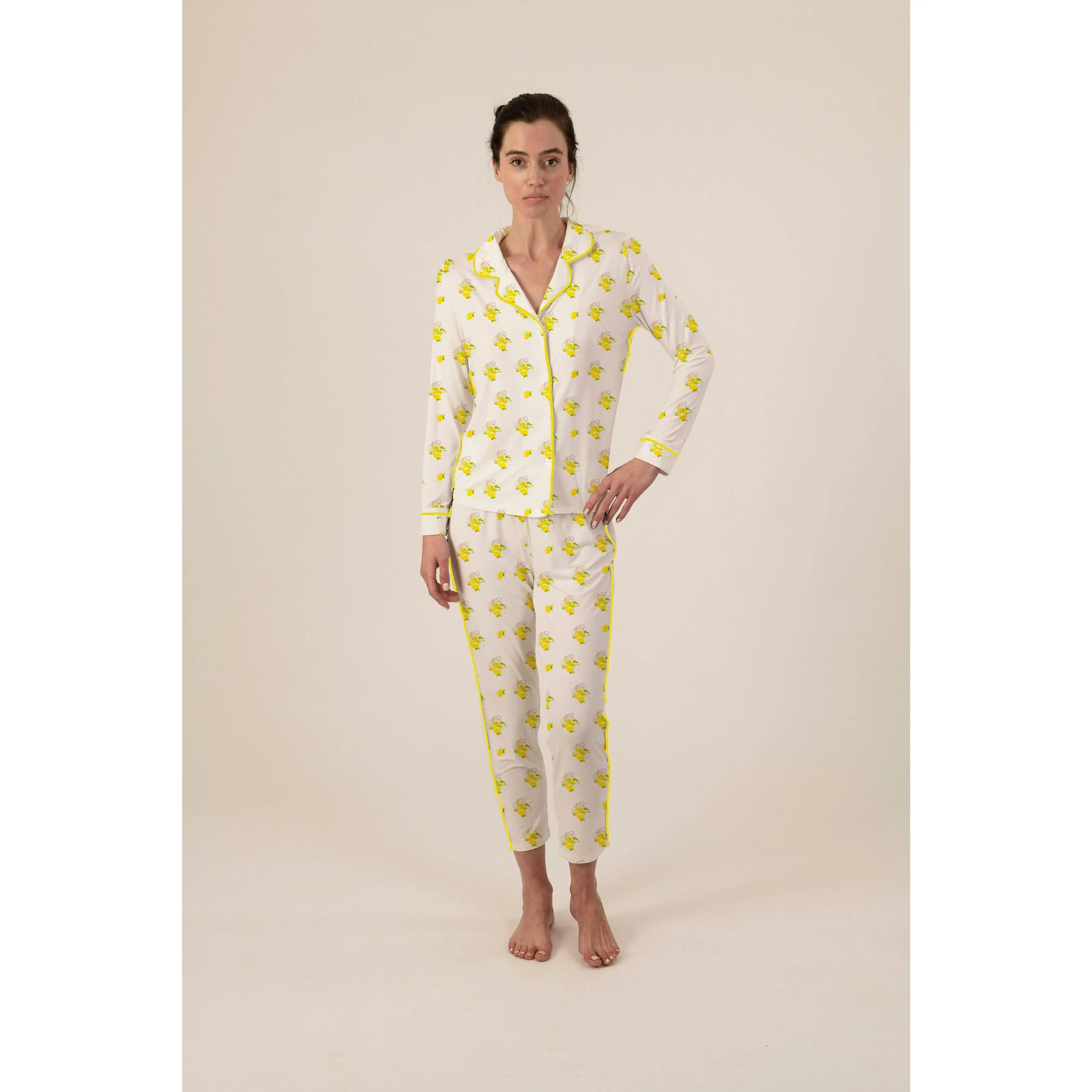 Women's 2-Piece Long-Sleeve Pajama Set in Soft Bamboo Viscose Spandex, Fitted Loungewear with Piping and Flared Pants, Nightwear, Lightweight, Bottom, Bamboo Viscose Pajamas Sets, Comfortable Fit, Cold Wash, Contrast Piping, Home Look, Moisture-Absorbent,