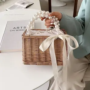 Luxury Pearl Handle Straw Bag Natural Basket Bag for Summer Beach Bag Handmade Straw Bag
