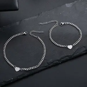 Two-piece Couples Heart Charm Bracelet Set – Matching Jewelry for Him & Her, Personalized Gift for Anniversary, Birthday, or Daily Wear
