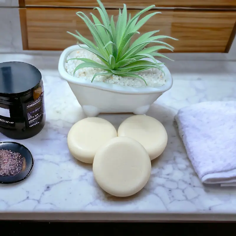 SOAPS BY LELA Eco-Friendly Single Shampoo Bar Cleanser - Plastic-Free, Coconut Oil-Free, Castor Oil-Infused, Bergamot Scent, Neroli Blend, Lightweight, Gentle Cleansing Haircare Conditioner for All Hair Types, 80g