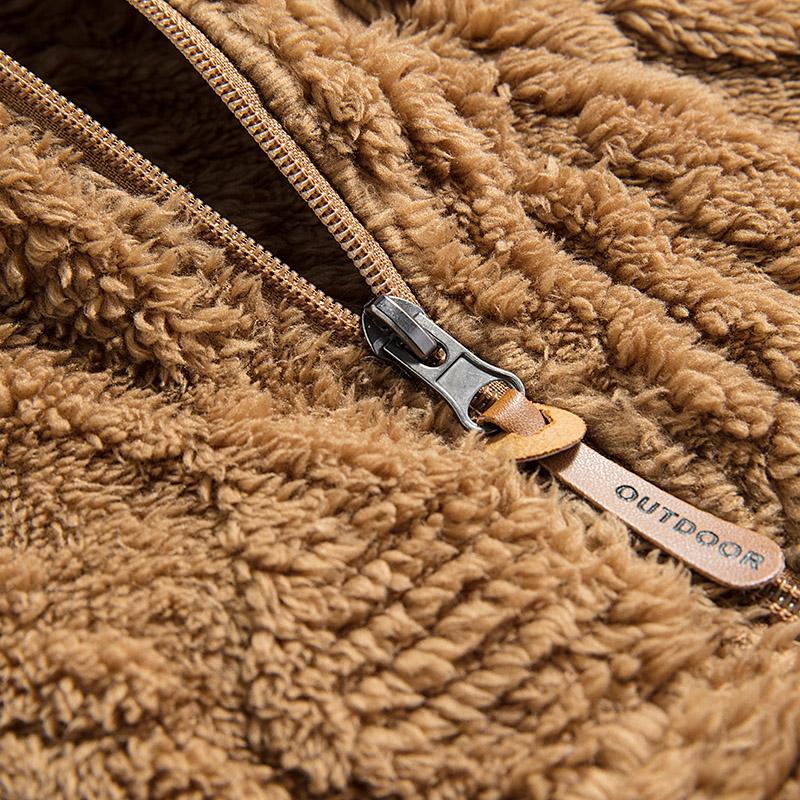 Men's warm faux lambswool hooded jacket, retro casual style, soft and comfortable faux lambswool feel, zipper for easy on and perfect for winter commuting,shirt jacket Skull Print Zipper Hoodie Sweatshirt regular fit casual shirt the man jacket