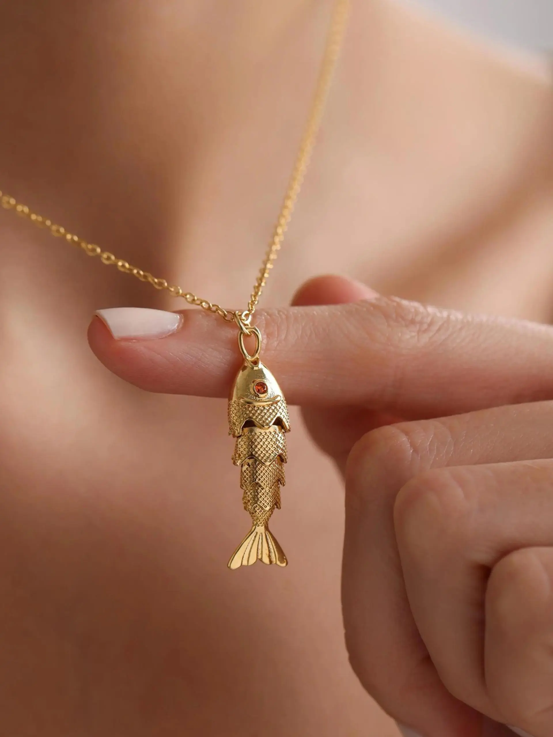 Stylish Vintage Koi Fish Pendant Necklace, Dainty Necklaces, Unique Elegant Minimalist Chain Stainless Steel Fashionable Jewelry Accessories for Women's Daily Wear, Everyday Wear Jewelry, Perfect Birthday Gift Jewelry for Her, Gift Ready