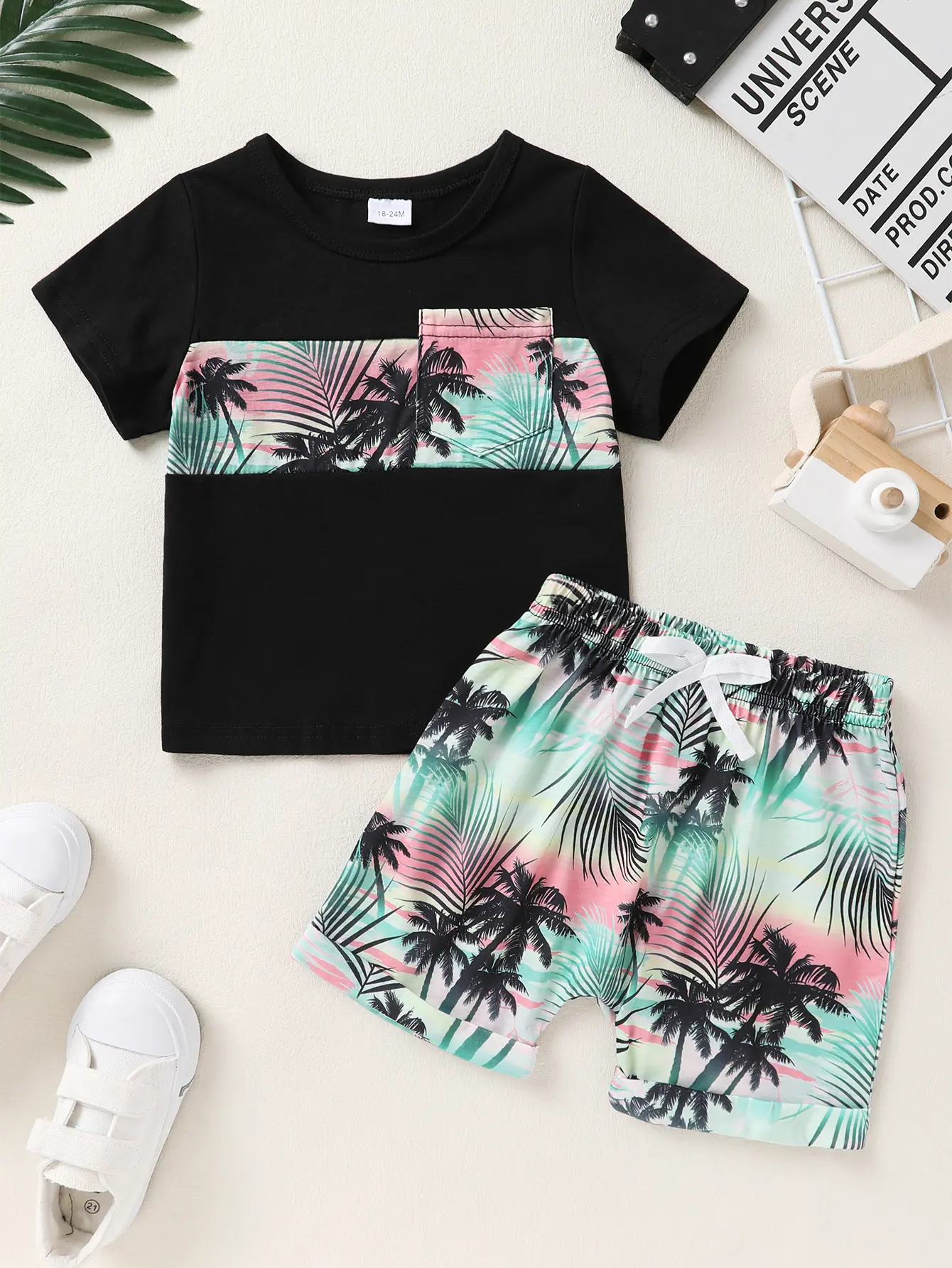 2-piece set of soft, comfortable, cute beach tree print color blocked T-shirt and front drawstring sports shorts suitable for casual daily vacation parties for little boys