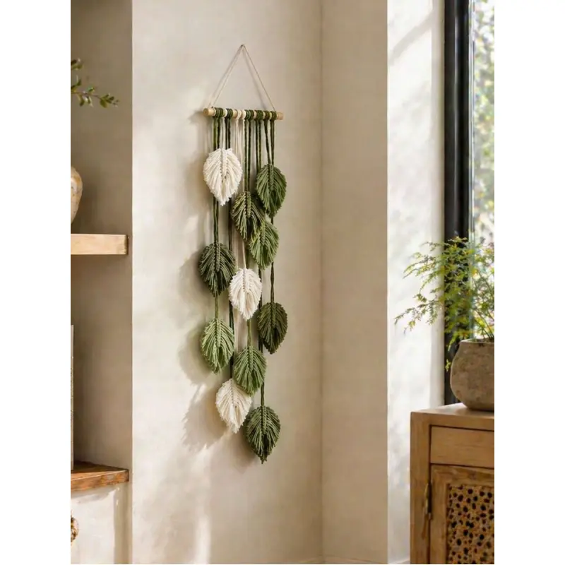 Handmade Leaf-Shaped Wall Hanging - Lightweight Boho Handwoven Tassel Tapestry, Multicolor Green Botanical Home Decor, Ideal for Nursery, Living Room, Home Supplies, Aesthetic House Decor Gift