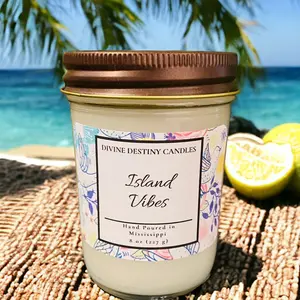 Island Vibes 8 oz Highly Scented Candle
