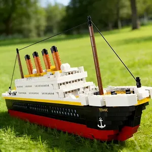 Titanic Ship Model Building Block Set, 3D Puzzle DIY Educational Toy for Kids & Adults, Ideal Gift for Collectors and Stem Learning