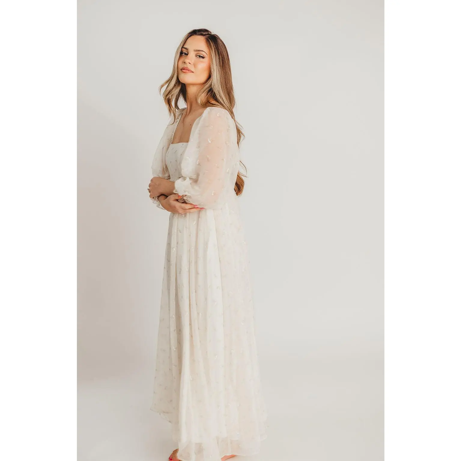 fitted lace wedding dress Kayleen Ivory Floral Smocked Bodice Maxi Dress – Inherit Co