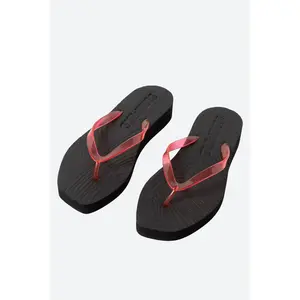 Sleepers Tapered Platform Flip Flop in Black/Red