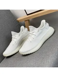 Couple travel unisex trendy shoes match synchronous daily wearing styles, combine various fashion elements to balance visual perception, suit dating wandering leisure scenes and become essential high-frequency wearing items all year round.