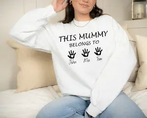 Personalized This Mummy Belongs To Sweatshirt with Kids Names and Handprints | Custom Mama Crewneck Jumper | Heartfelt Mother’s Day Gift for New Mum | High Quality Gildan Soft Cotton Custom Sweater