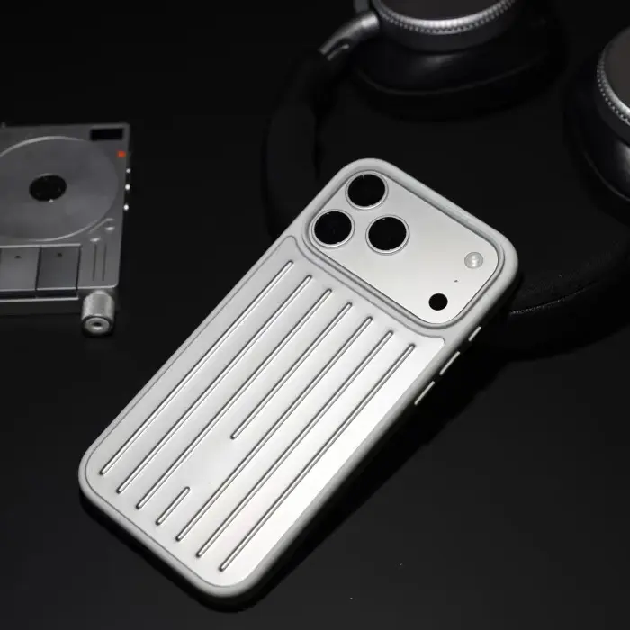 Aluminium Magnesium Alloy Minimalist Phone Case for iPhone 17 Pro/Pro Max, Handheld, Anti-Fingerprint Mobile Phone Accessory