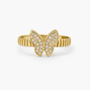 Anillo de mariposa con piedras en 10k