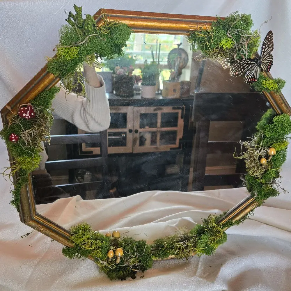 Enchanted Woodland Mirror – by The Willowstar