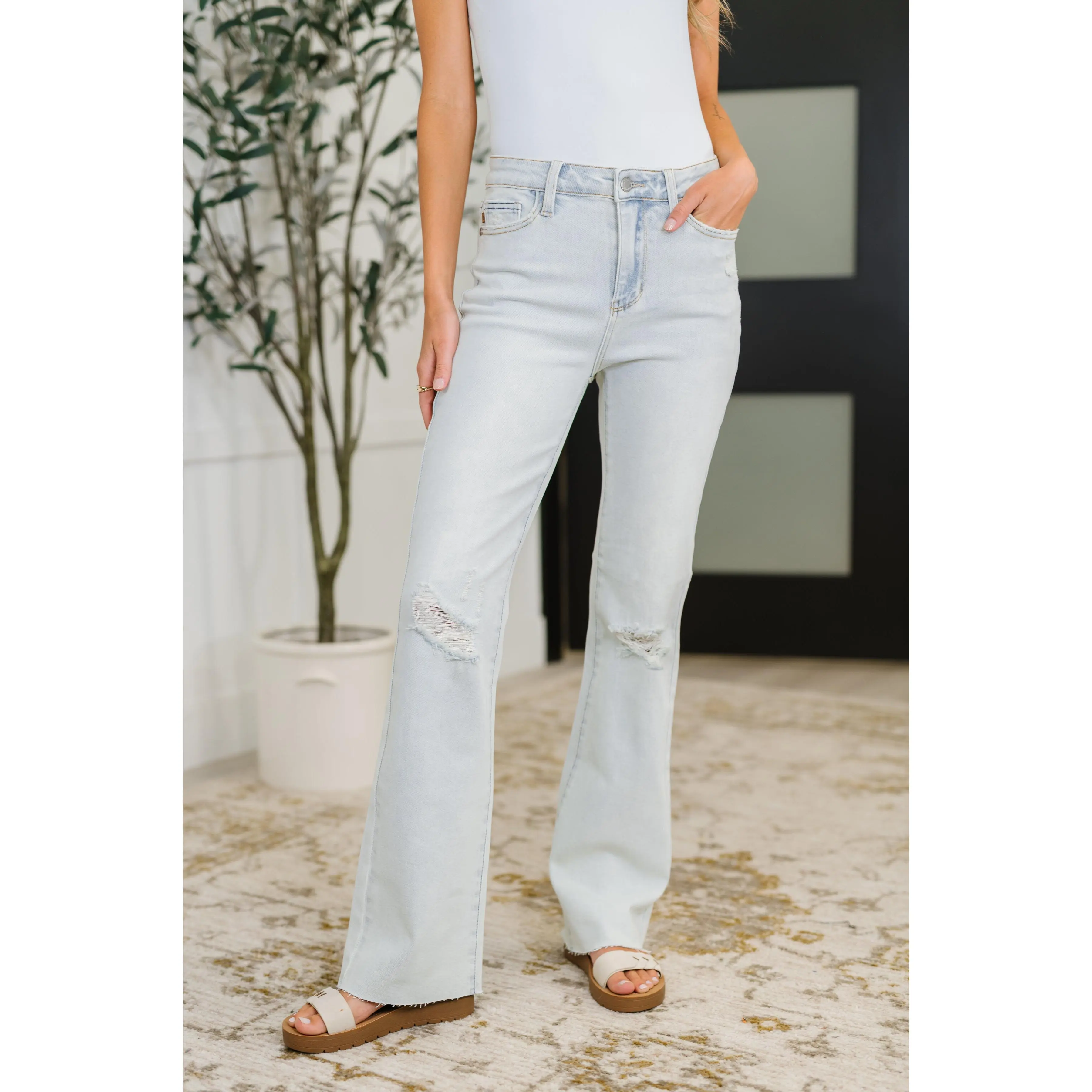 Alyse Mid Rise Destroy & Fray Hem Bootcut