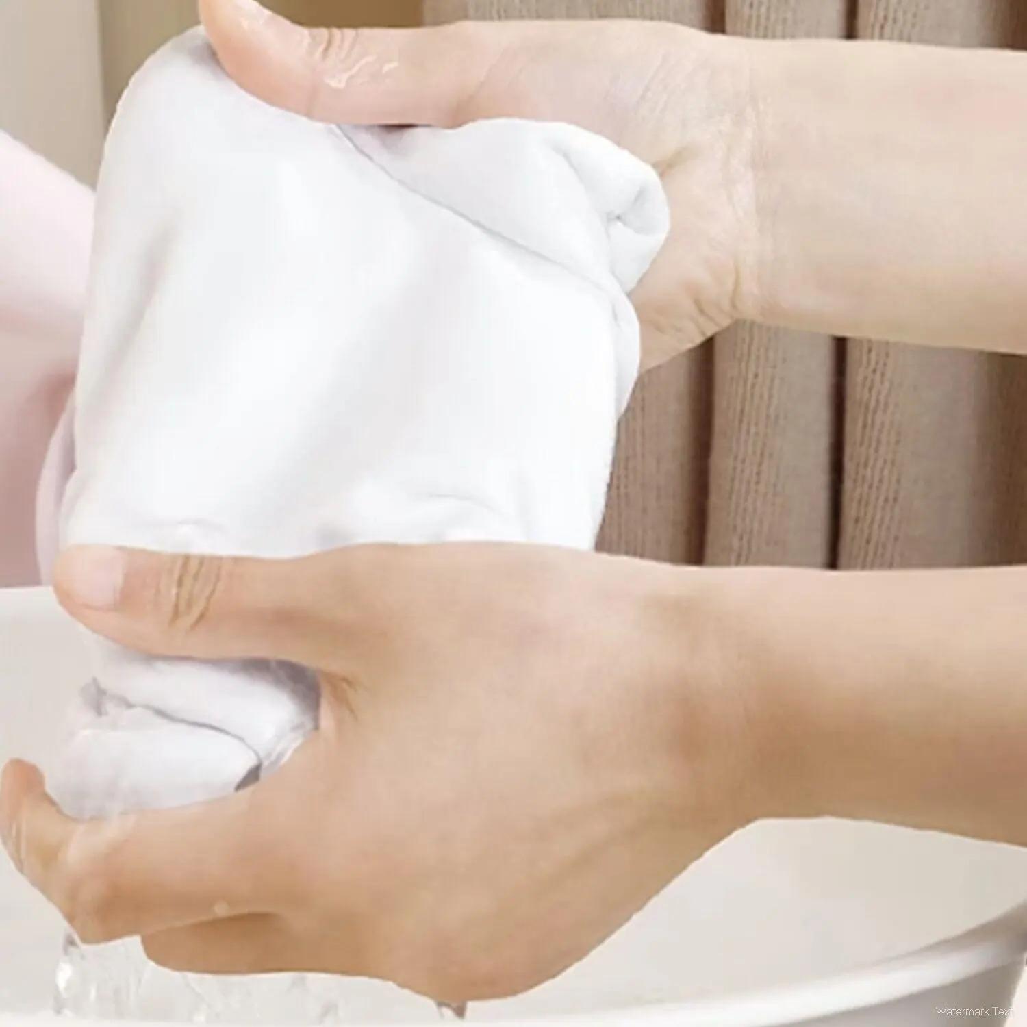 Cowboy Crawfish Vintage Oversized Graphic T-Shirt Beachwear Summer Vacation Western Style Funny Lobster Tee Casual Streetwear Coastal Aesthetic Soft Trendy Outfit Women Holiday Fashion Cute Graphic Tee Comfortable Loose Fit Summer Top Beach Outfit Street