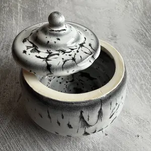 Marble Onyx ceramic jar