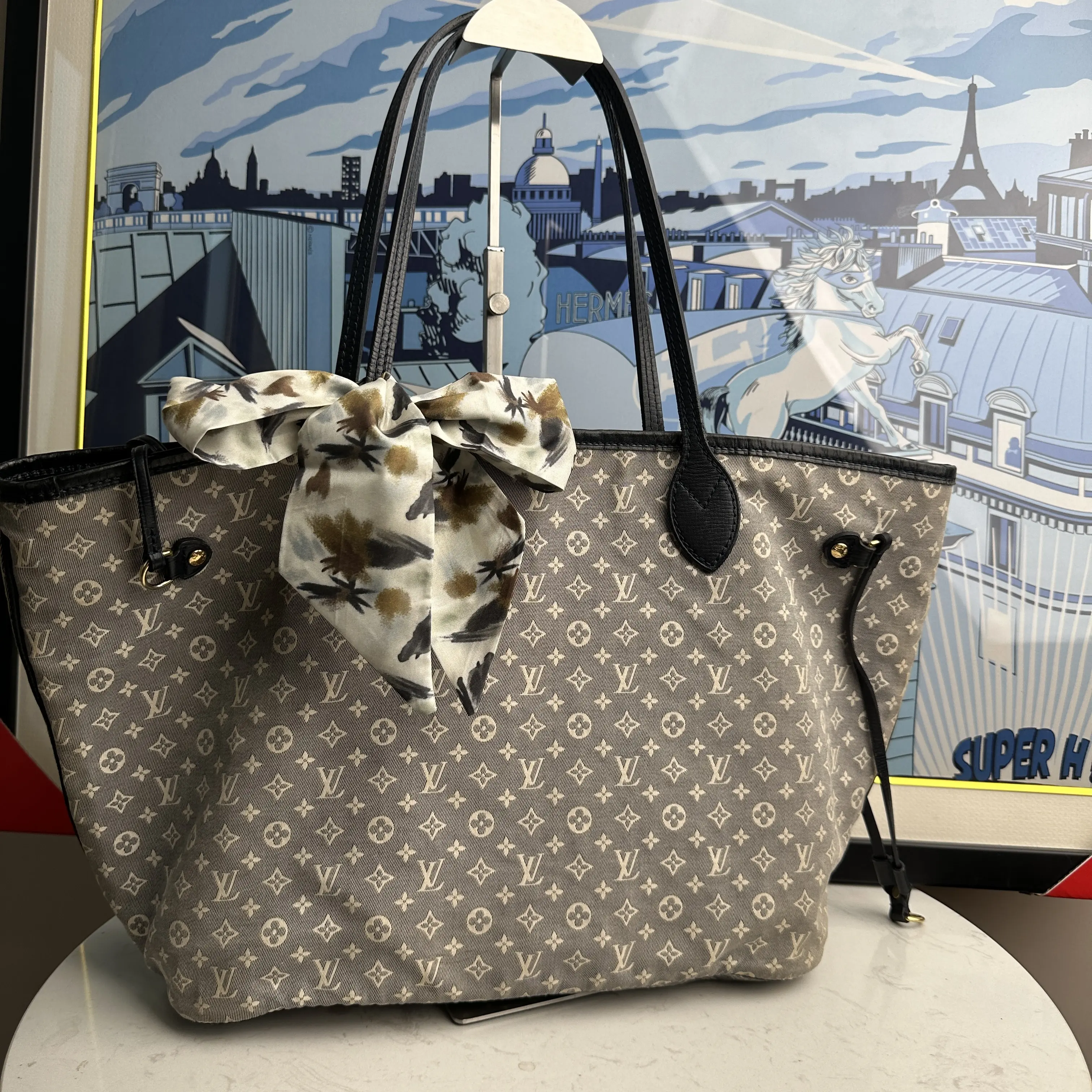 Pre-owned Louis Vuitton LV | Gray Monogram Neverfull tote bag A0506 final sale