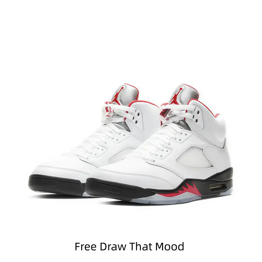 Collectible Sports Sneakers - Effortlessly Flowing Design for Natural Daily Movement