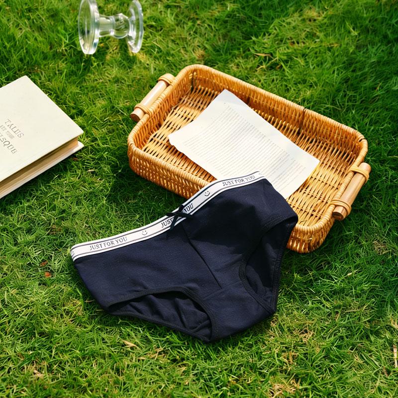 8pcs women’s panties with letter waistband and bow detail, cotton, breathable, butt-lifting, skin-friendly, suitable for everyday wear and dates, triangle cut