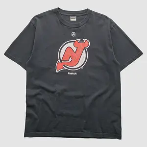 New Jersey Devils Reebok 2000s T-Shirt - Black - M