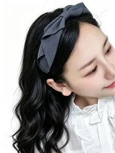 Cross Fabric Headband in Elegant Gray, Minimalist Commuter Style, Face Slimming, Gentle Versatile Hair Accessory, 1 Piece