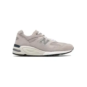 New Balance 990v2 9'X Series Pack (men) by StockX