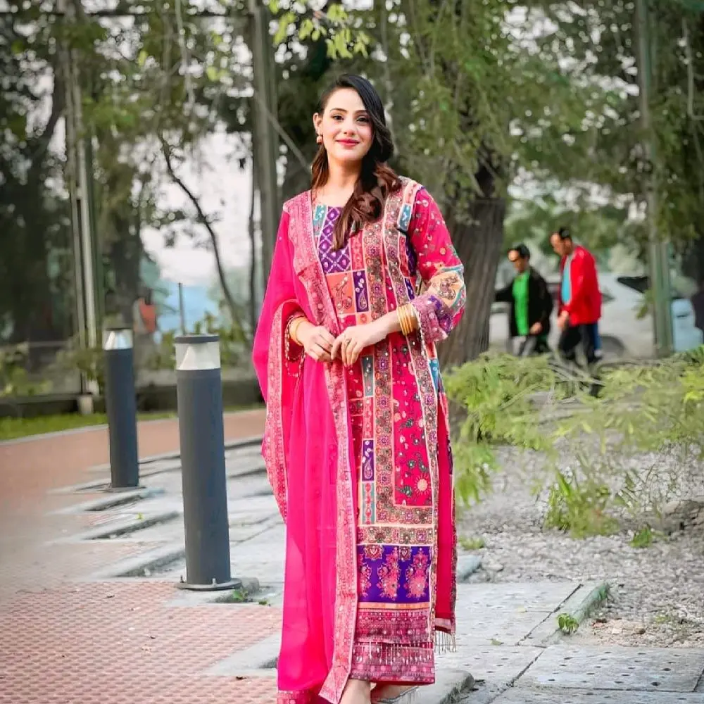 3-Piece Salwar Kameez embroidery Elegant