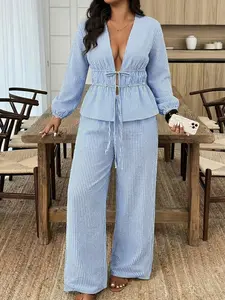 Slim-Fitting Striped Two-Piece Set, Casual Retro Chic Style Long Sleeve Top and Flare Pants for Winter, Stylish for a Trendy Look