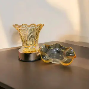 Golden Aromatherapy Fragrance Lamp for Relaxing and Calming Atmosphere