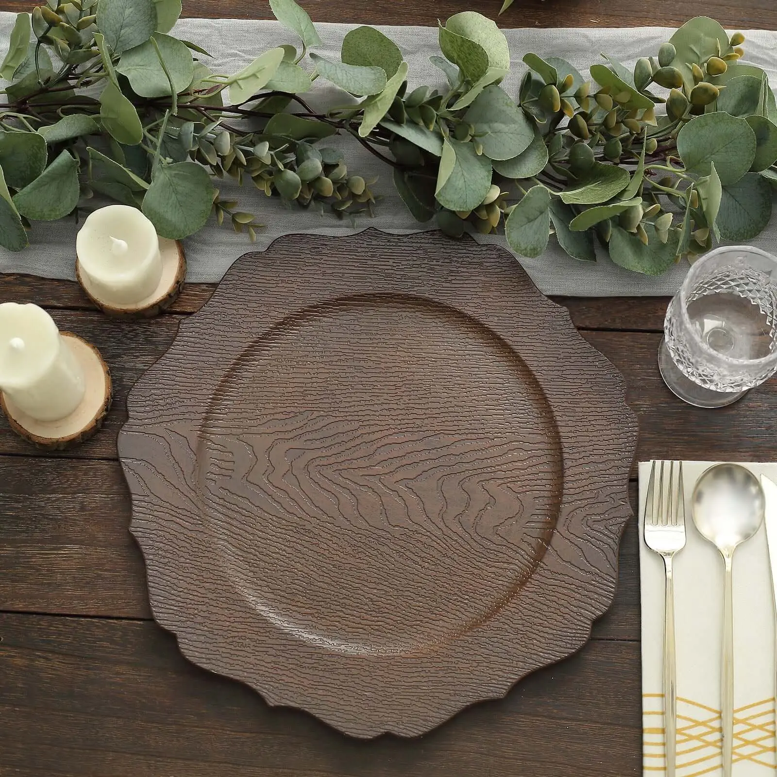 13 in Contemporary Charger Plates Set, 6-Pack Rustic Brown Acrylic Decorative Plates with Wood Grain Scalloped Rim - Kitchen Dinner Tableware