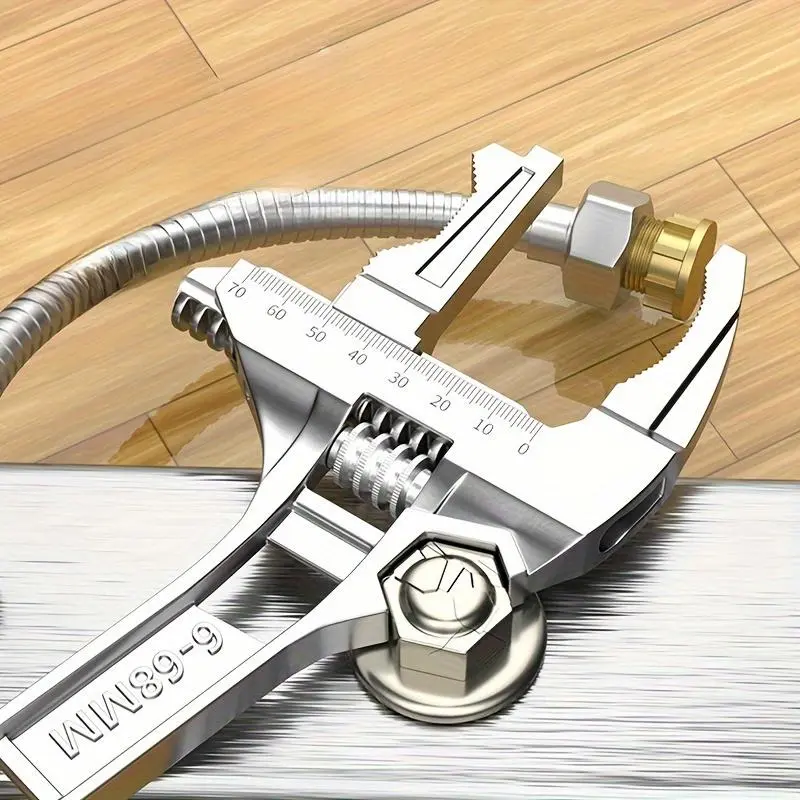 Short Handle Adjustable Monkey Wrench, Large Opening Design, Multifunctional Hand Tool for Plumbing Repair, DIY and Home Improvement