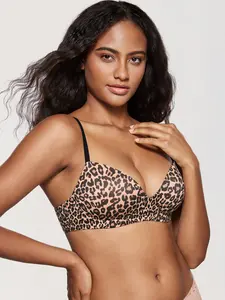 DOBREVA Women's Push Up Bra No Underwire Comfortable Wireless Bras Padded Plunge