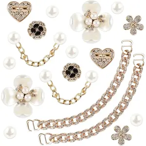 SOGLLQAM 18/20/22/24 Pcs Bling Flower Pearl Shoe Charms for Women Fashion Crystal Rhinestone Shoe Accessories with Pearl Chain DIY Sandal Clog Decor Birthday Party Favors Sparkly Shoe Charms Trendy Footwear Accessories for Her
