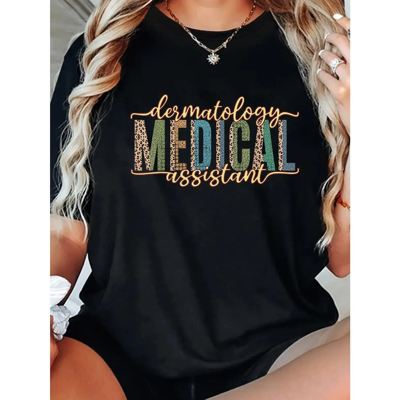 Women's Fitted Graphic T-shirt in 100% Soft Cotton, Casual Short-Sleeve Top with a Humorous Dermatology Cartoon Print, Tops, Shortsleeve