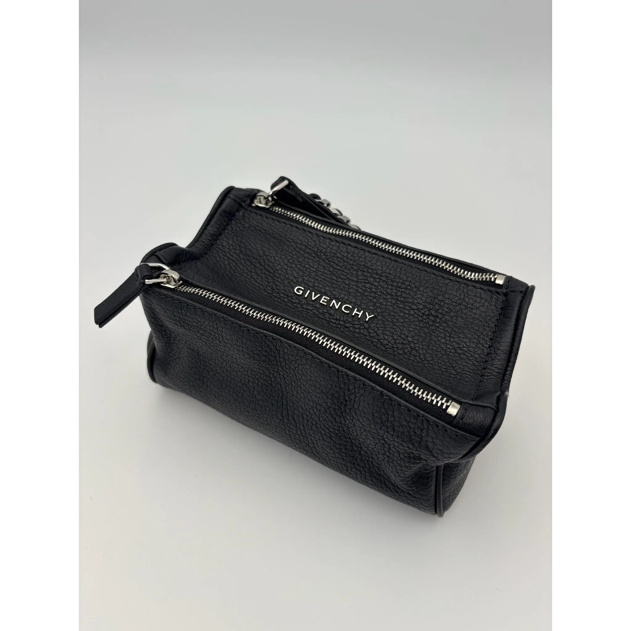 Pre-owned Leather Clutches & Wristlets Givenchy Pandora Wristlet Pouch