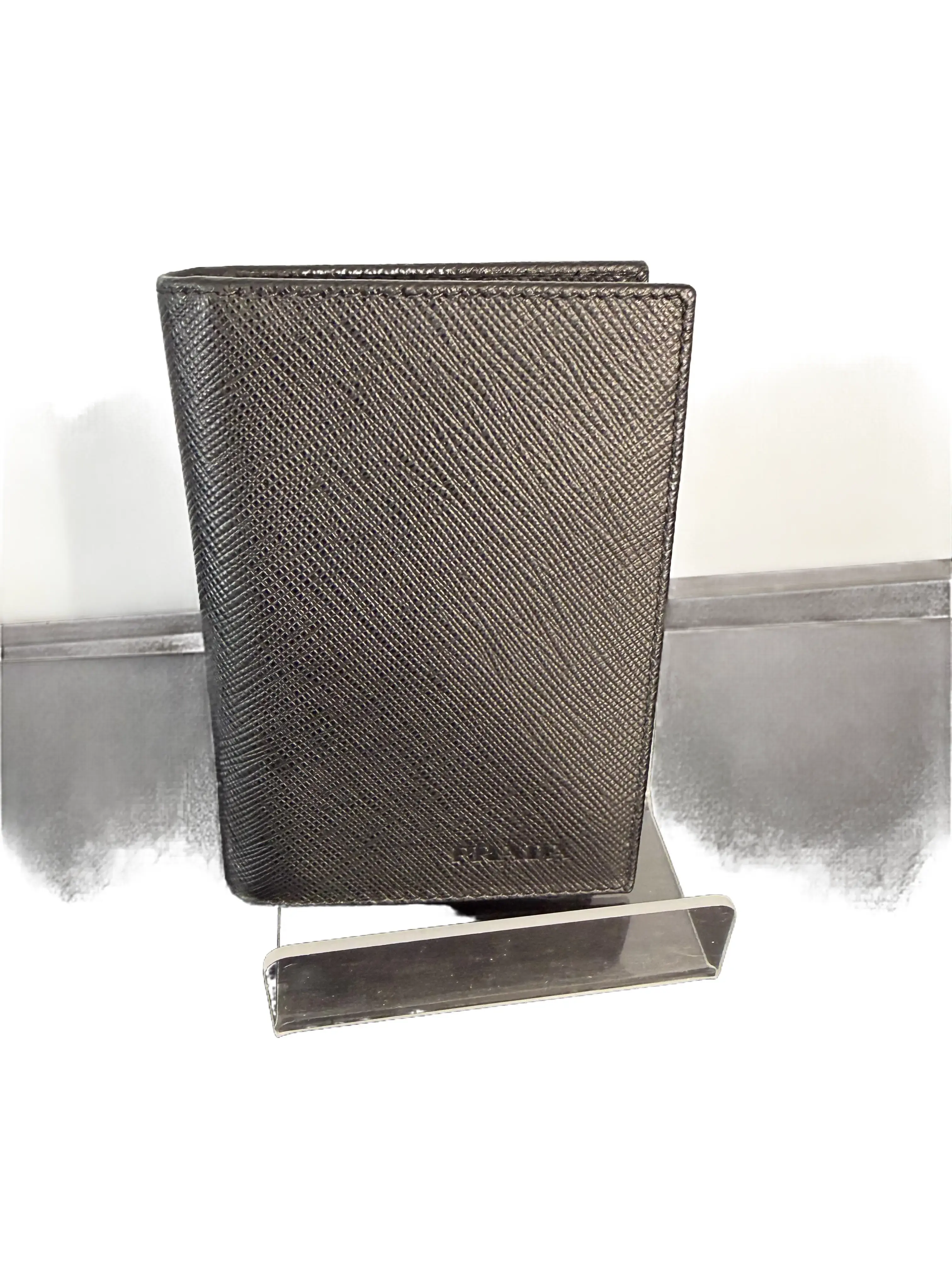 Pre-owned PRADA leather Small Leather Goods Black Saffiano Card Case Authentic Luxury Accessory
