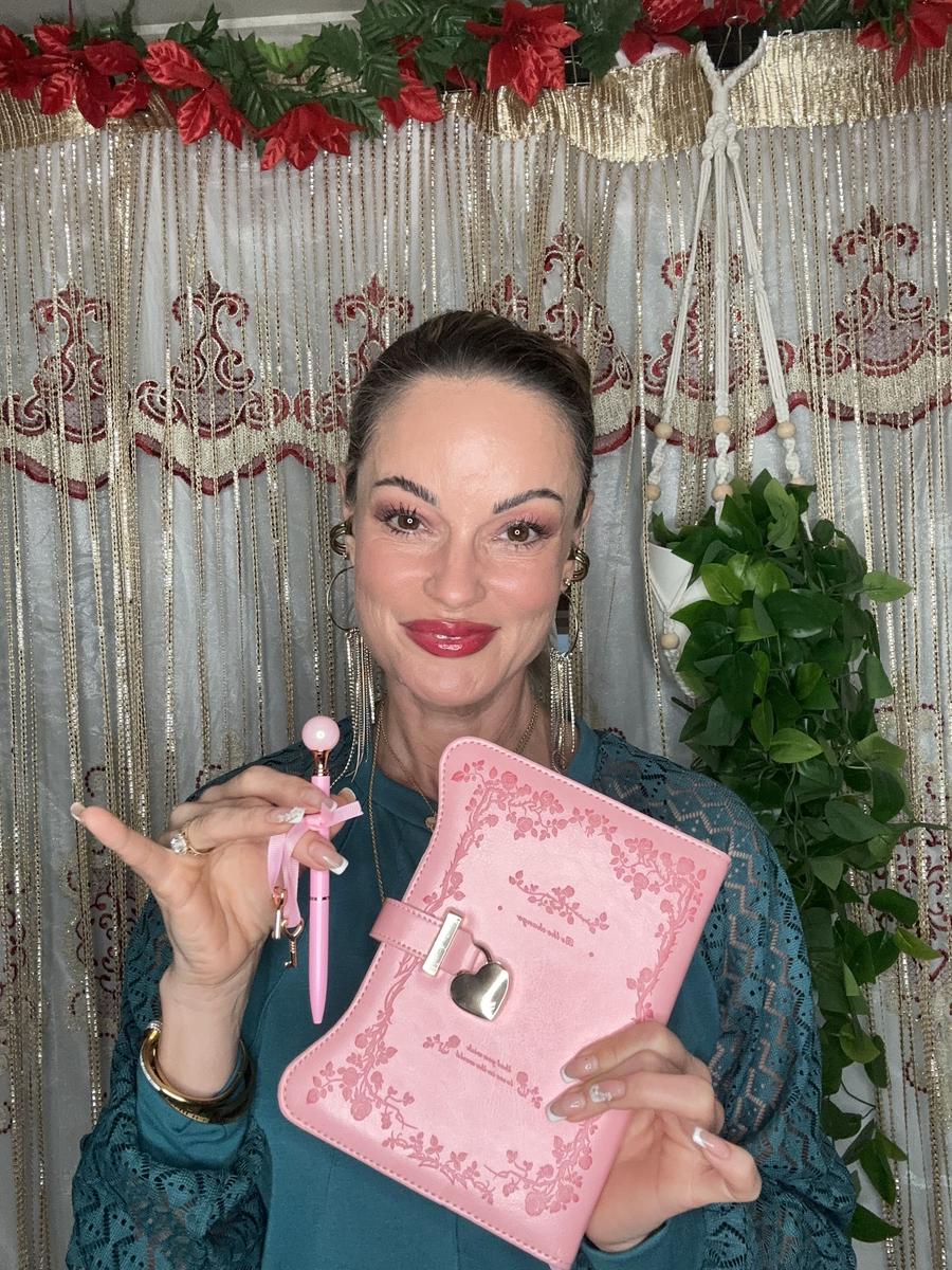 Item: Pink, one-size