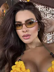 Women's Y2K Fashion Sunglasses, Metal Frame Design, UV Protection, All-Season Wear, Ideal for Beach & Casual