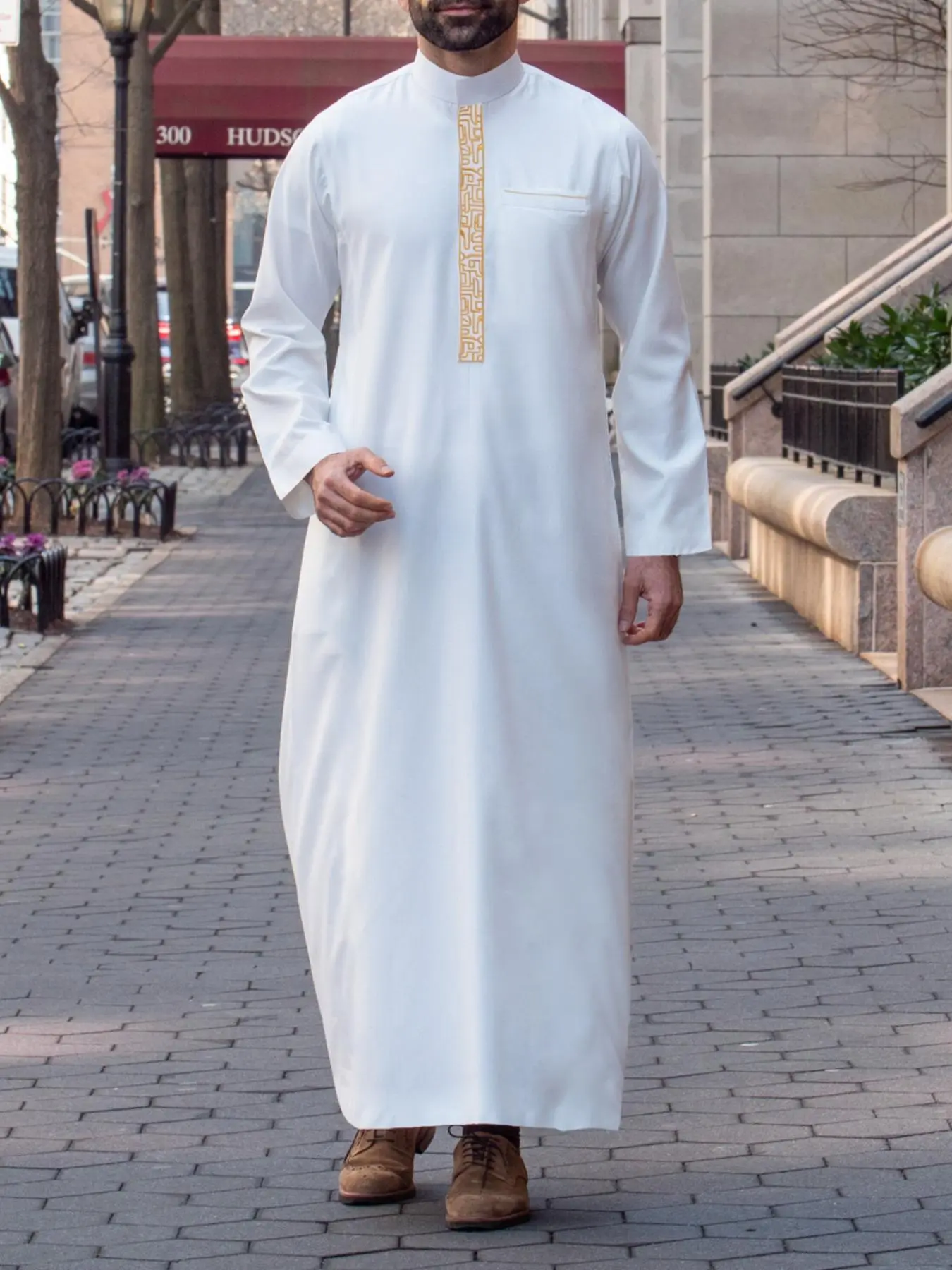 Men's Ethnic Geometric Embroidery Long Sleeve Arabian Robe, Traditional Long Sleeve Mock Neck Robe, Men's Islamic Clothing for All Seasons, For Muslim, Traditional Arabic Robe, Premium Traditional Thobe, Modesty Thobe
