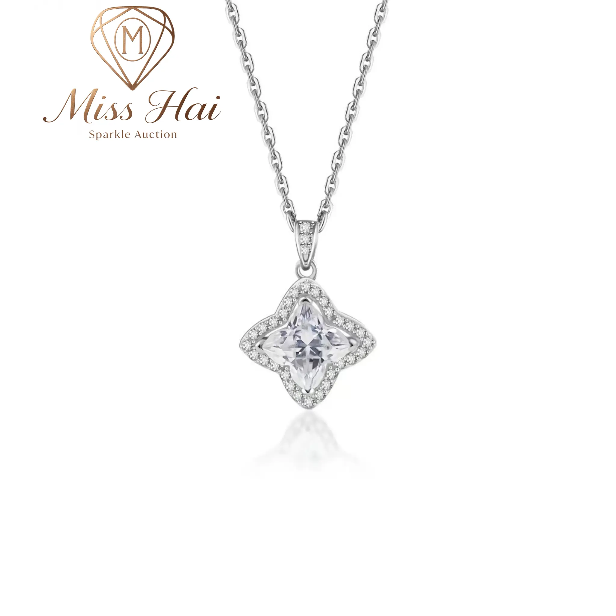 MISS HAI Ladies Sparkling Iced‑Out Four‑Leaf Clover Lily‑Bulb Necklace, 1.1CT Glittering Lab‑Created Moissanite Pendant, High‑Quality S925 Sterling Silver Chain, Glamorous Ornament for Wedding, Engagement & Holiday Gifting