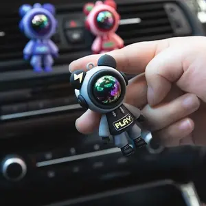 Violent Bear Car Air Vent Perfume Clip, Creative Astronaut Car Interior Decor, 3D Car Aroma Diffuser, Unique Vehicle Accessory