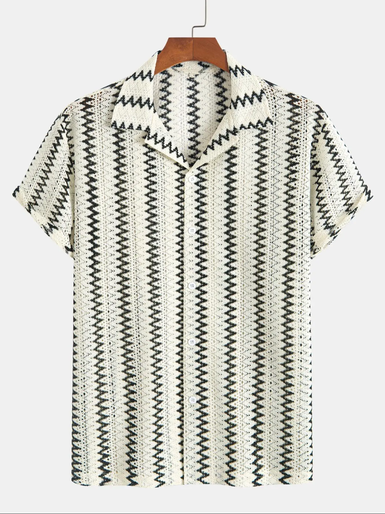 Men's Chevron Pattern Hollow Out Jacquard Short Sleeve Shirt, Loose Casual Comfy Collared Breathable Relaxed Fit Button Front Lapel Neck Top for Summer, Breathable Menswear, Men's Clothes for Beach Vacation